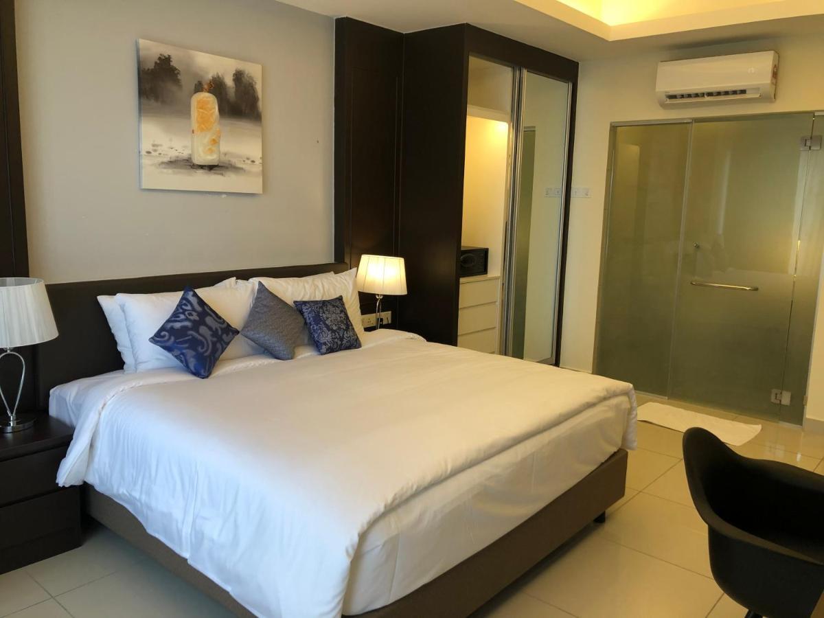 Topsuites At Ion-delemen Apartment