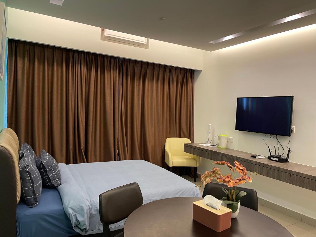 Topsuites At Ion-delemen