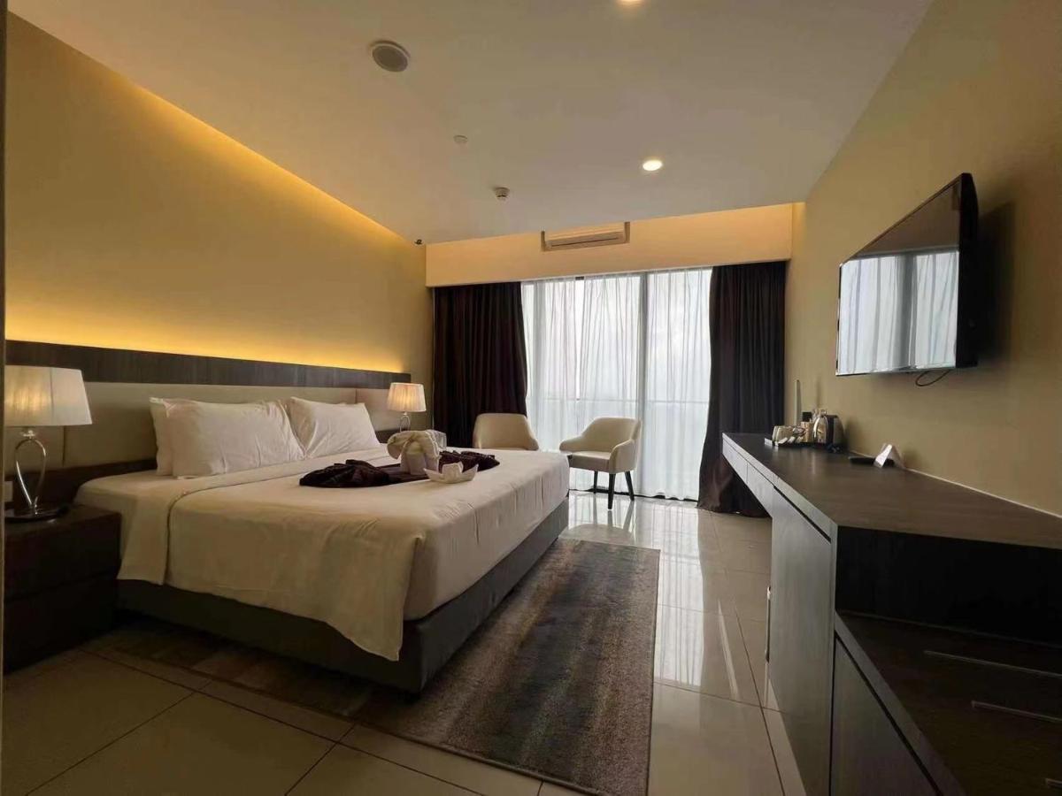 Topsuites At Ion-delemen Apartment *